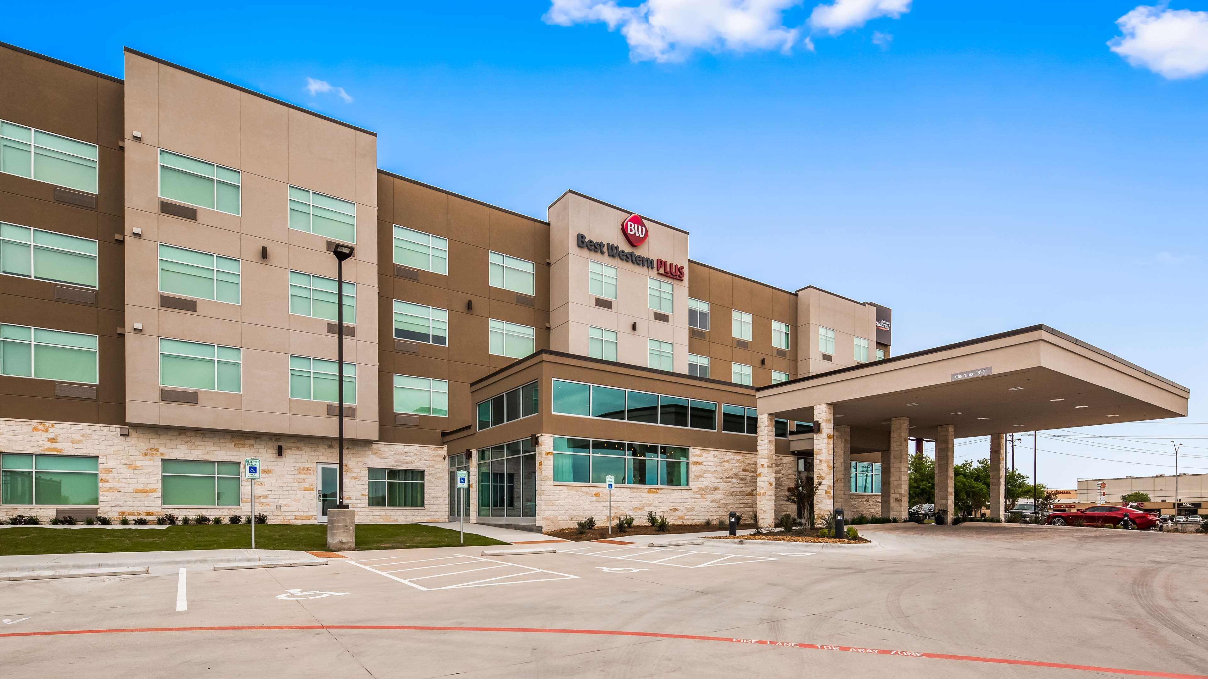 Best Western Plus Drayton Valley All Suites Eksteriør bilde