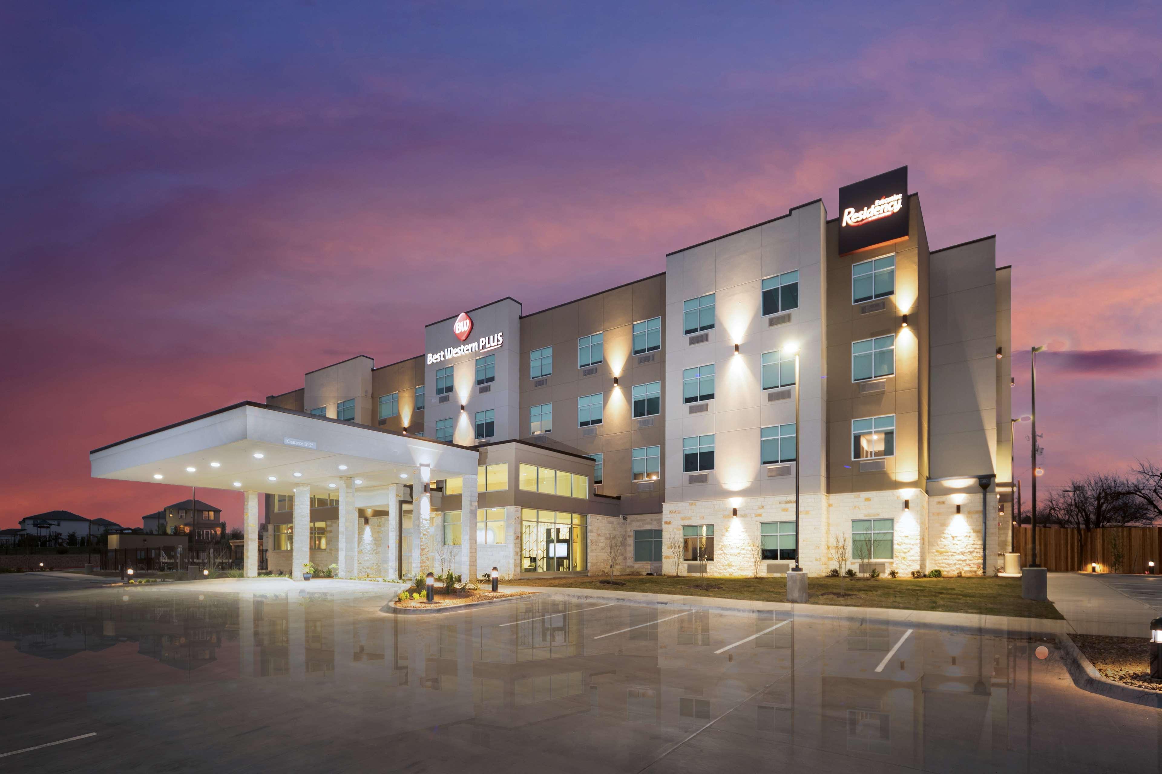 Best Western Plus Drayton Valley All Suites Eksteriør bilde
