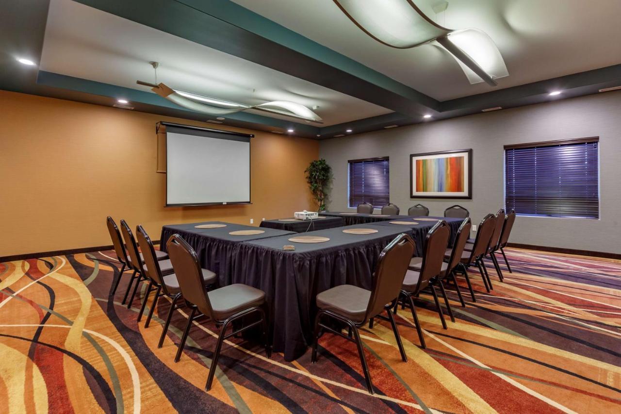 Best Western Plus Drayton Valley All Suites Eksteriør bilde